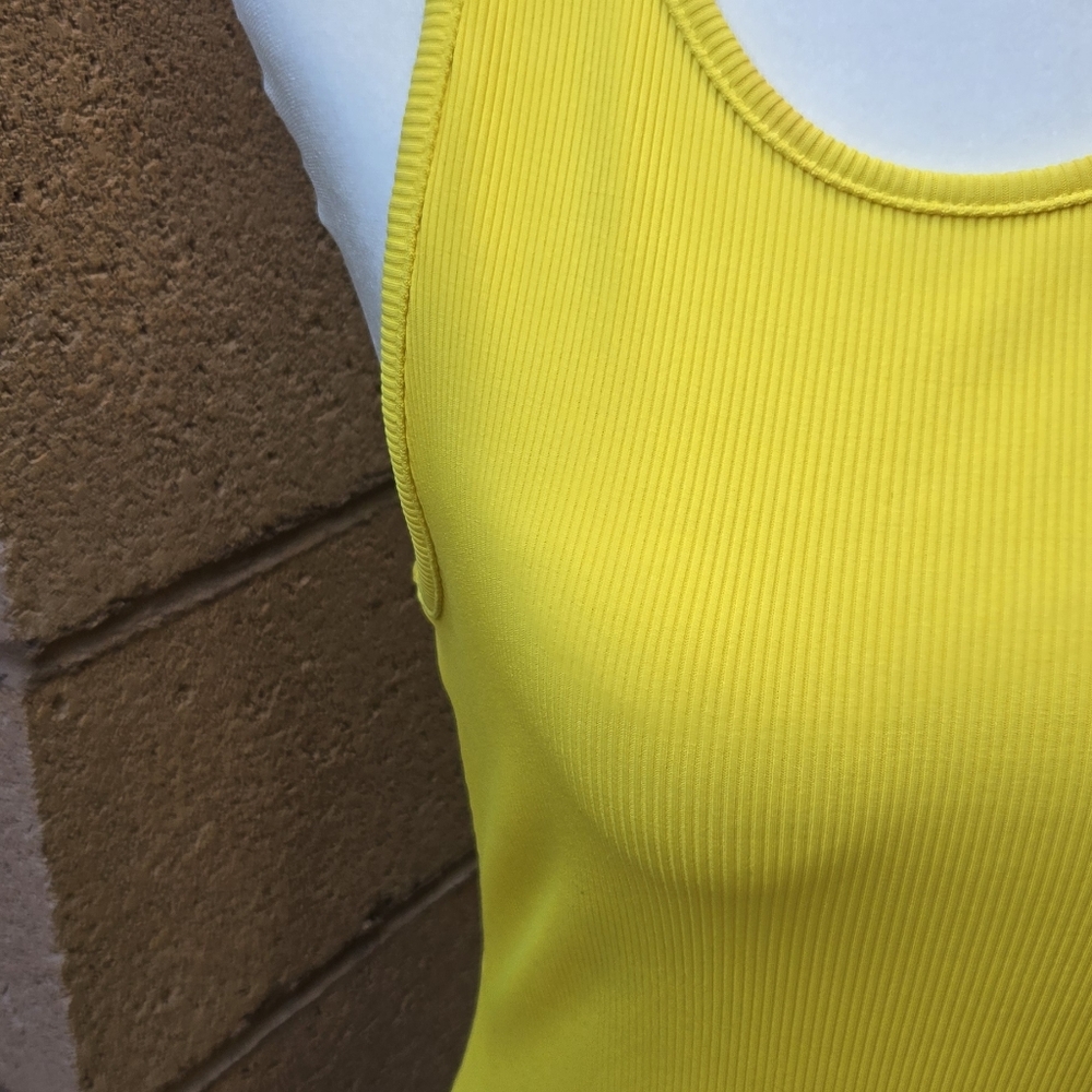 WHBM Forme Ribbed Yellow Tank - Picture 3 of 9